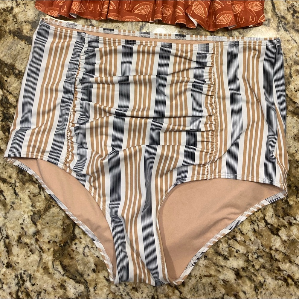 Kortni Jeane size M